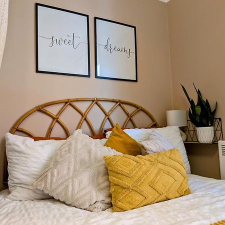Peacehaven Retreat - 4 Minutes From The Beach! Pet Friendly! Weymouth Eksteriør bilde